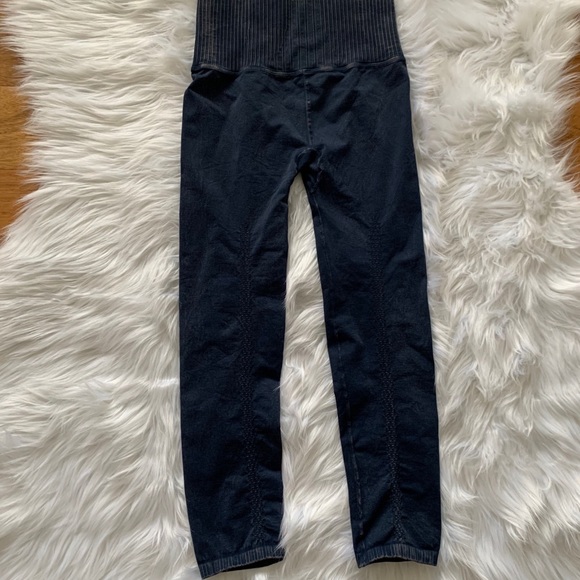 NEW Free People leggings and happiness crop set - Picture 6 of 7